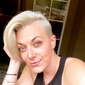 Meet your Posher, Colleen